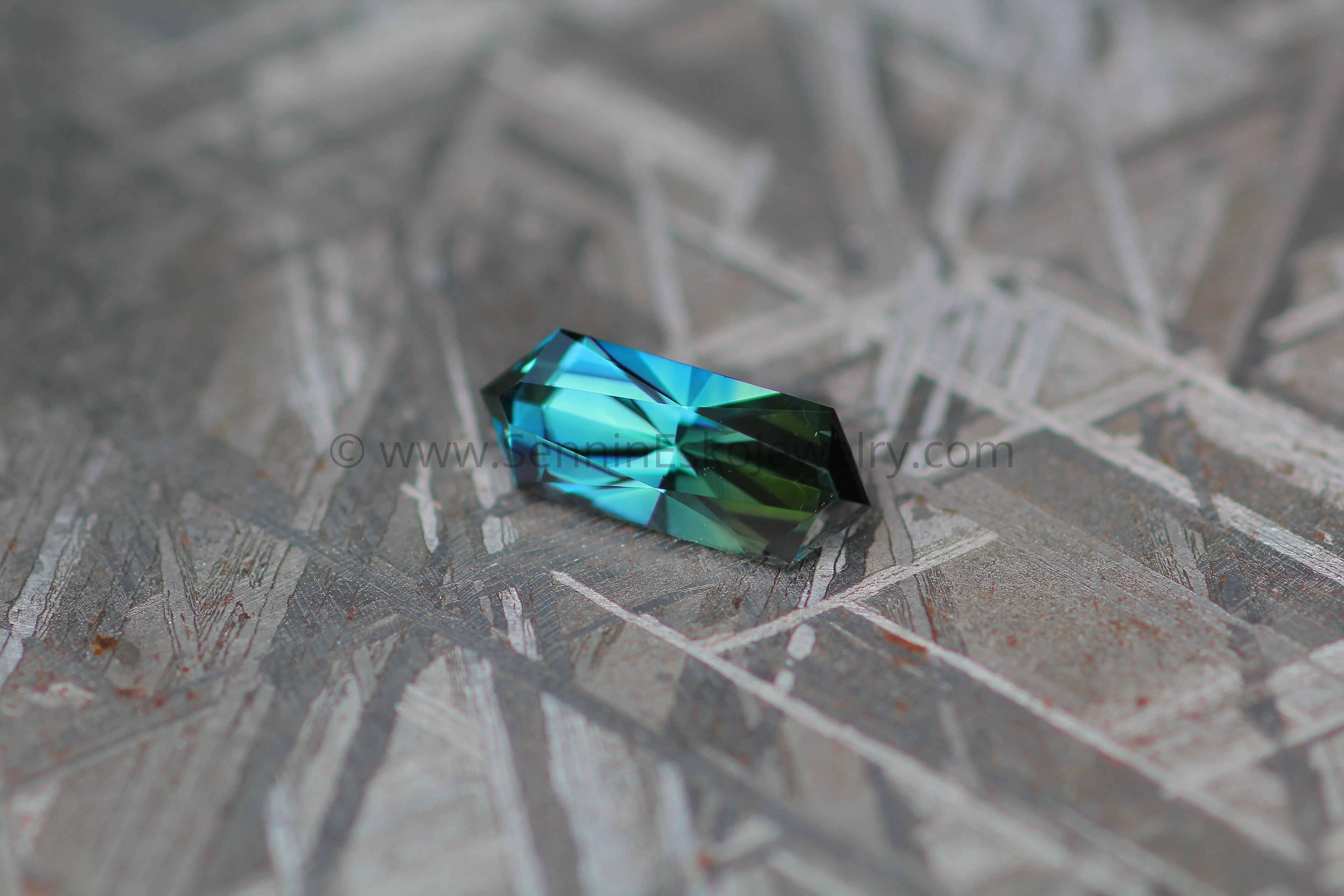 1.7 carat Parti Yellow/Blue Sapphire Hexagon - Scissor Cut, 11.2x4.4mm