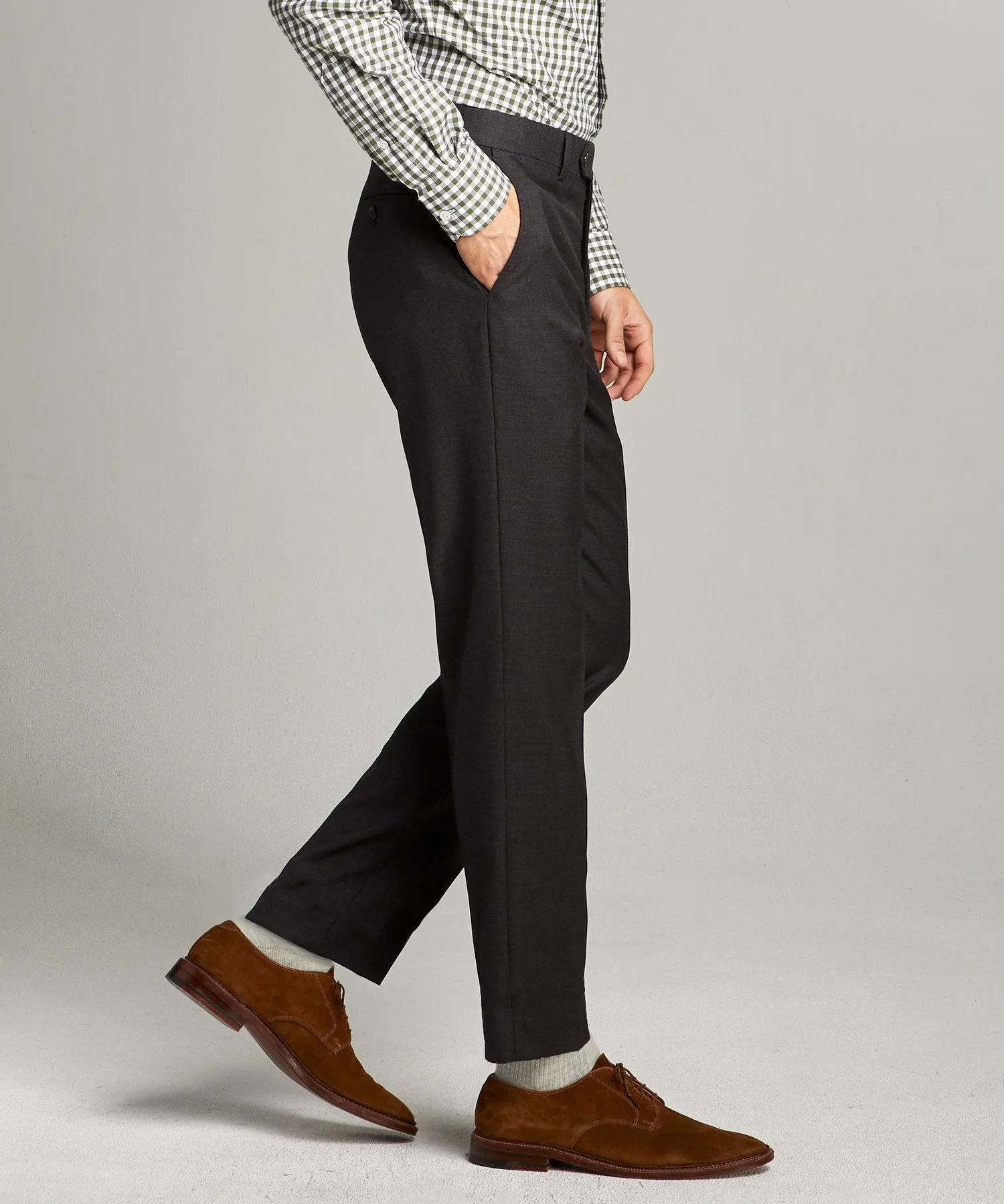 Sutton Stretch Tropical Wool Suit in Dark Charcoal